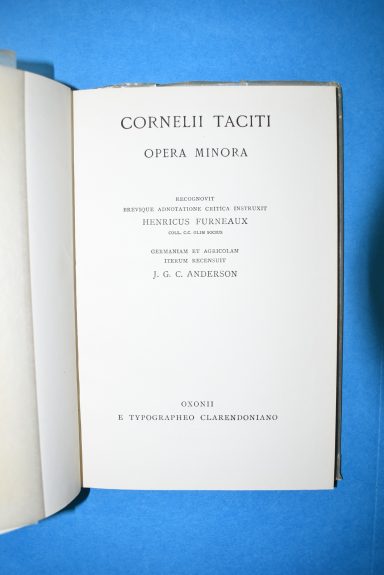 CORNELII TACITI OPERA MINORA